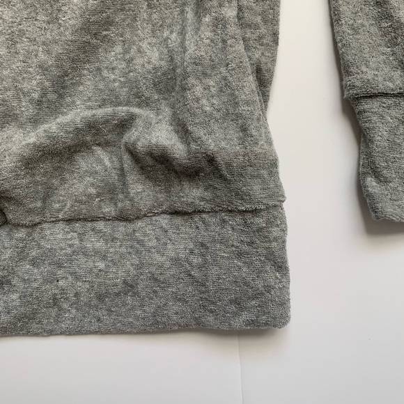 Dreamer Gray 3/4 Length Sleeve Scoop Neck Sweatshirt Size Medium - Picture 3 of 8